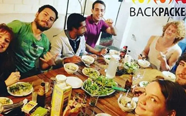 335 Backpackers