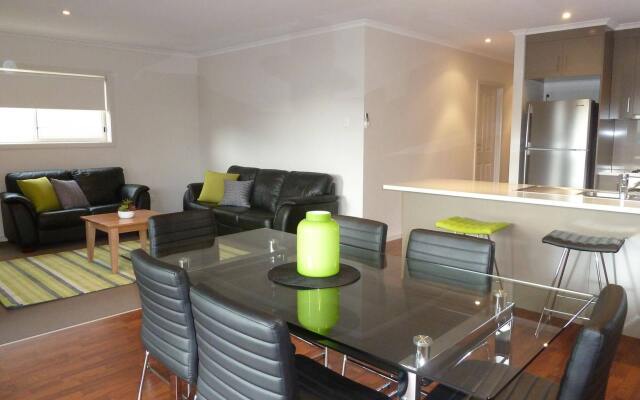 Hart Street Apartment