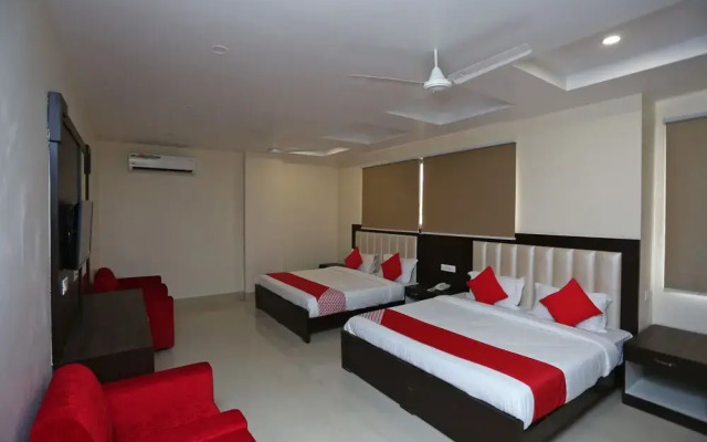 OYO 30916 Agk Residency