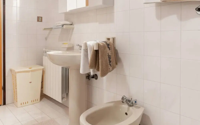 Peaceful Apartment in Poreč with Garden
