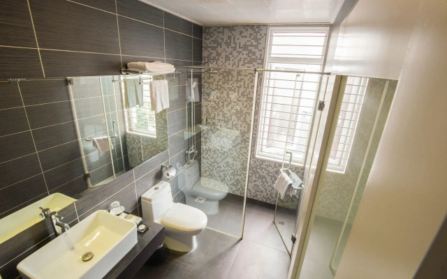 Riverside Boutique Hotel