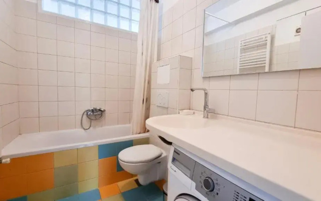 Opatija 10 Apartment with parking, 300m to the sea