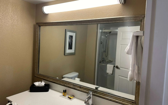 Wingate by Wyndham Harrisburg Near Hershey