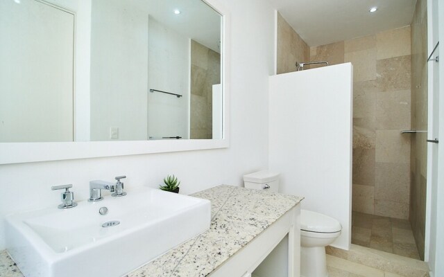 Siaan Luxury Condos 201 By Lockey