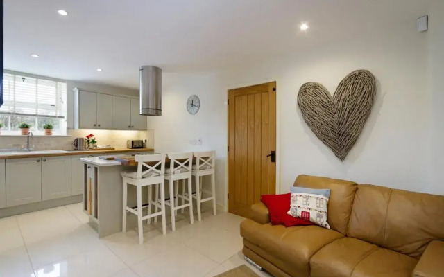 Unit 1 Dove Farm Barns