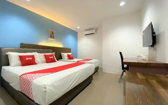 OYO 89912 Jma Ferringhi Beach Hotel