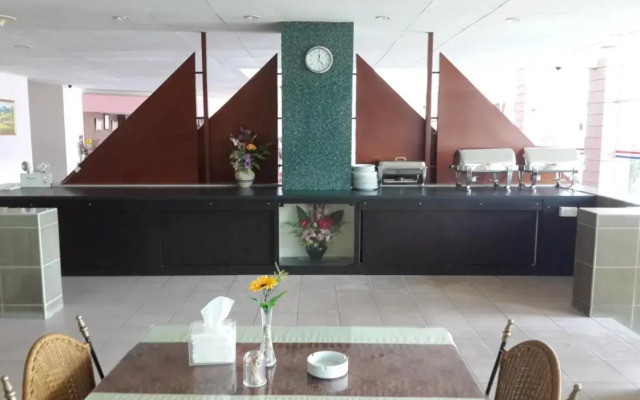 Paradise Hotel