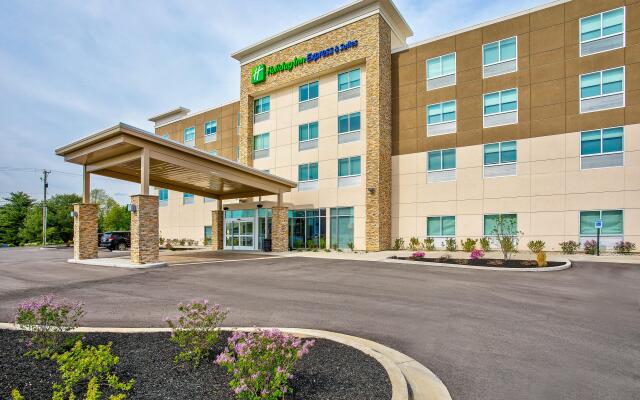 Holiday Inn Express & Suites Lexington W - Versailles, an IHG Hotel