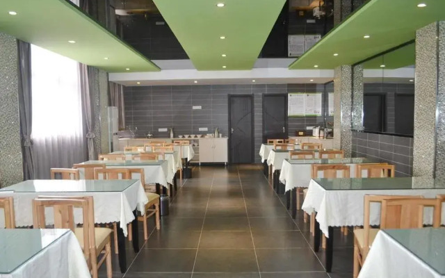 Taizhou Qingmu Hotel