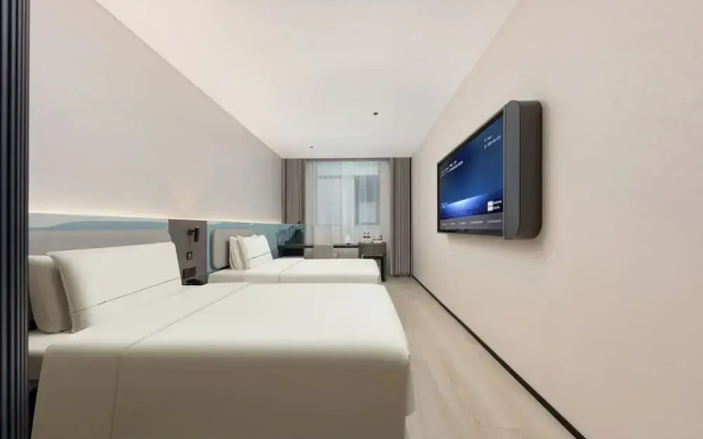 Pudong Airport  Light Residence Hotel