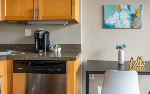 FRONTDESK East 8 Loft Apts Downtown Cincinnati
