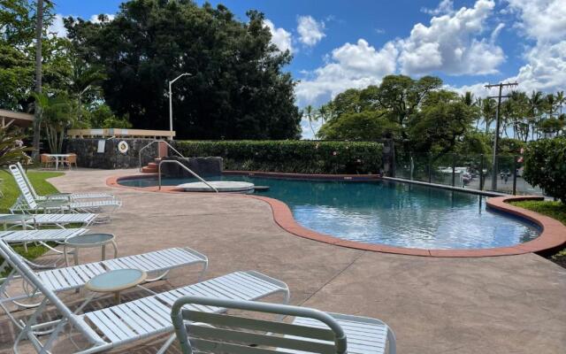 Beach Villas at Kahalu'u