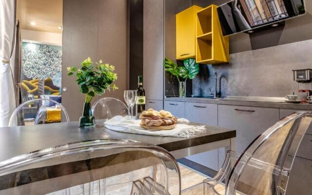 Ugo Bassi Apartments