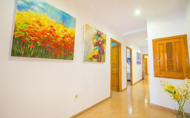 Apartamento Piscina Muro