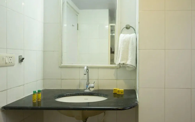 FabHotel Hallmark Inn Jubilee Hills