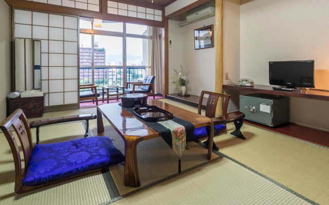 Riverside Hotel Shoei – Guest Rooms – Kochi