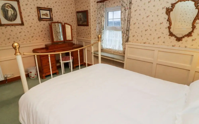 Old Codgers Cottage