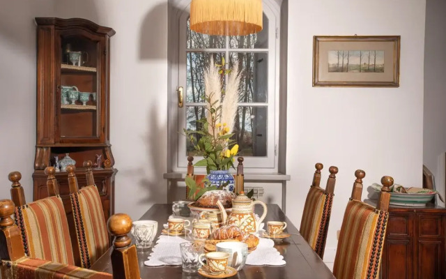 Charmy Country House