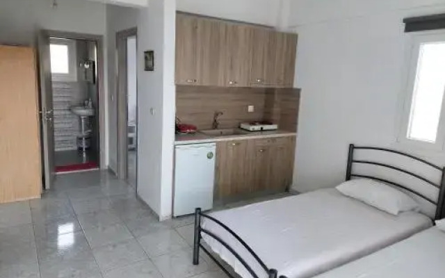 Lelegianni Studios and Apartments