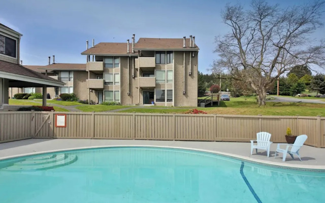 Beachfront Condo - Mutiny Bay by Avantstay Views