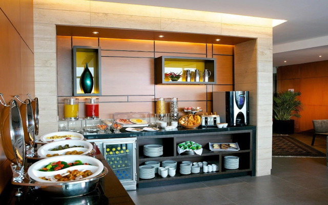 Holiday Inn Guayaquil Airport by IHG