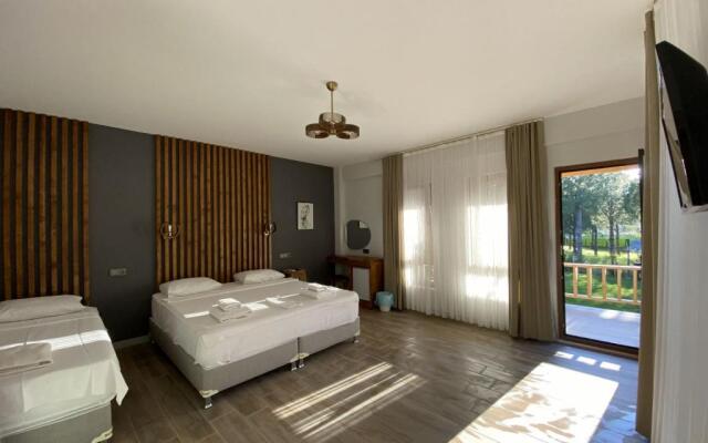 Elyada Konuk Evi (+8 Yaş )