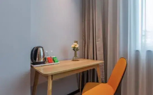 Haikou Xichen Zhixiang Hotel (Haikou Meilan International Airport)