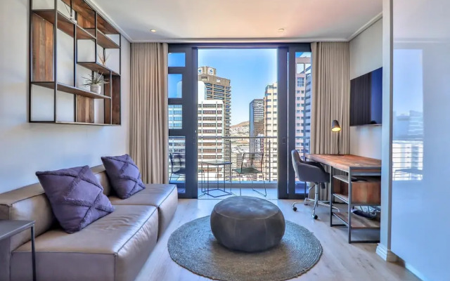 Sixteen On Bree 2004 by CTHA