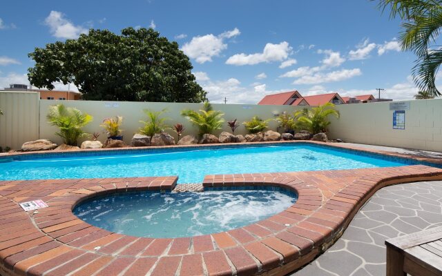 Burleigh Point Holiday Apartments