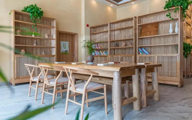 Yunxianju Tea Culture Theme Hotel