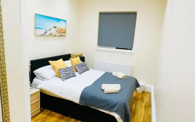 New 3-Bedroom Apartment Close to City Centre