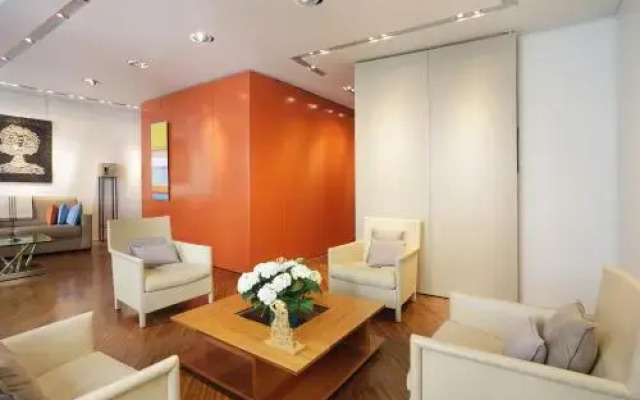 Matignon Terrace Apartment