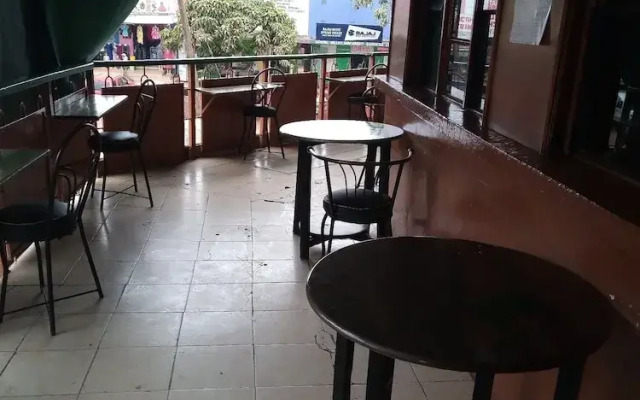 Green Oak Restaurant