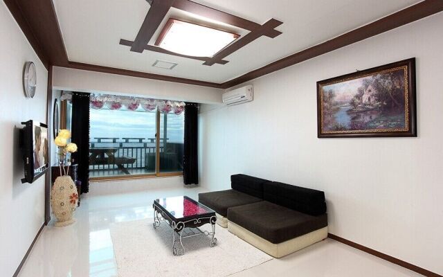 Uljin Sand Beach Pension