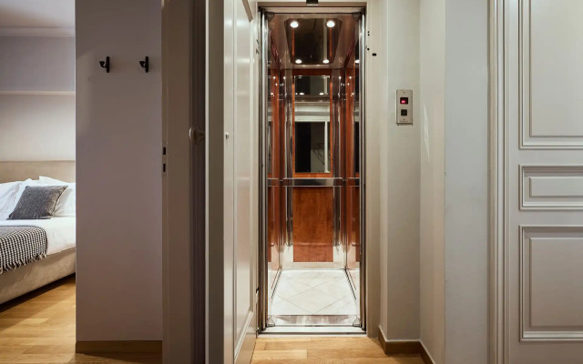 Plaka's Villa with Breathtaking Acropolis View