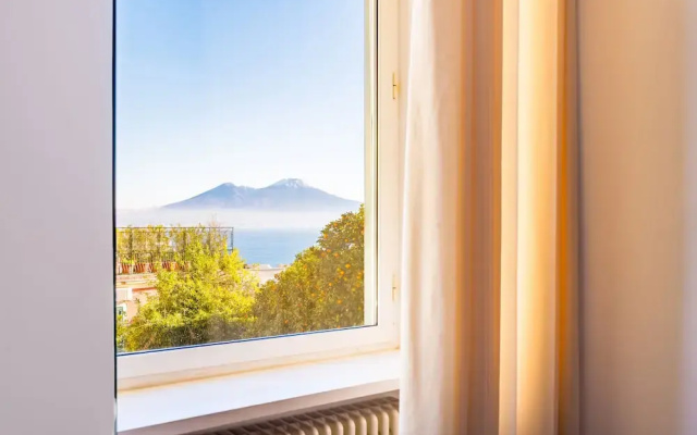 Lite Life Panoramic Flat by Napoliapartments