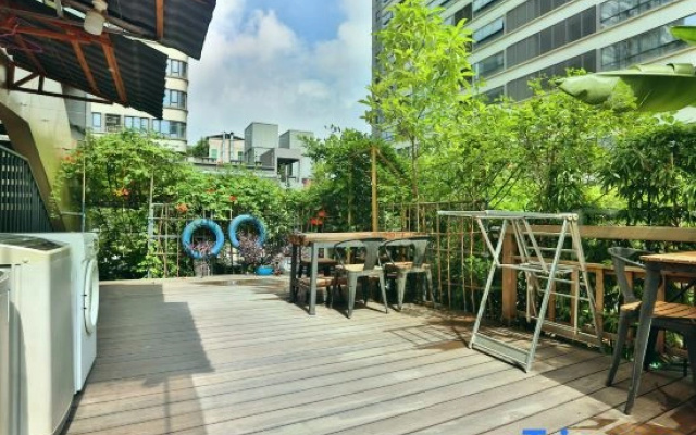 Lirenxiang Hotel