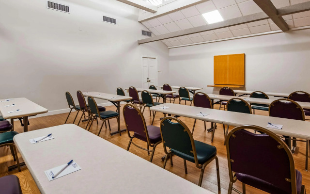 Best Western Central Inn