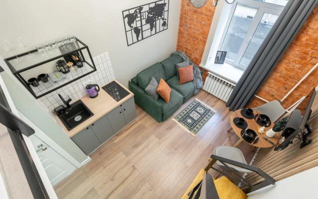 Метры в центре на улице Гатчинская 2/54