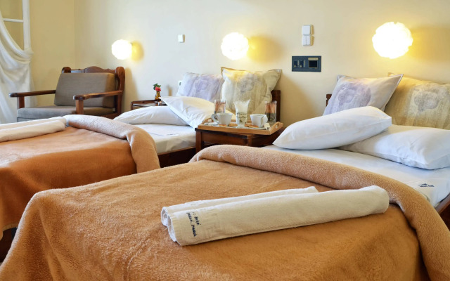 Belussi Beach Hotel & Suites