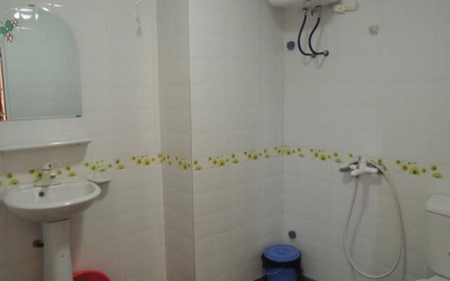 My Ngoc Hotel Catba