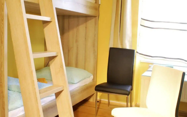 Cuba Bar & Hostel