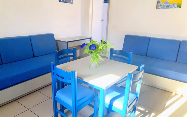 Kassavetis Center - Hotel Studios & Apartments
