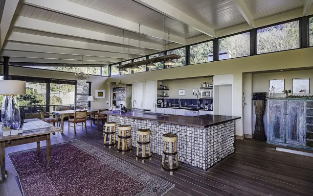 Table Mountain Villa