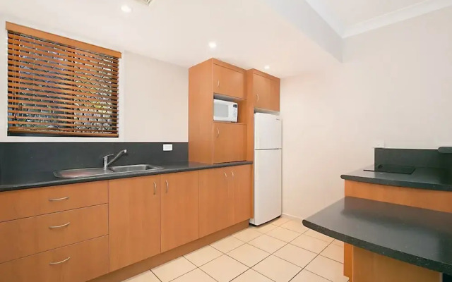 South Gladstone Motel