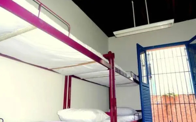 BananaZ Hostel