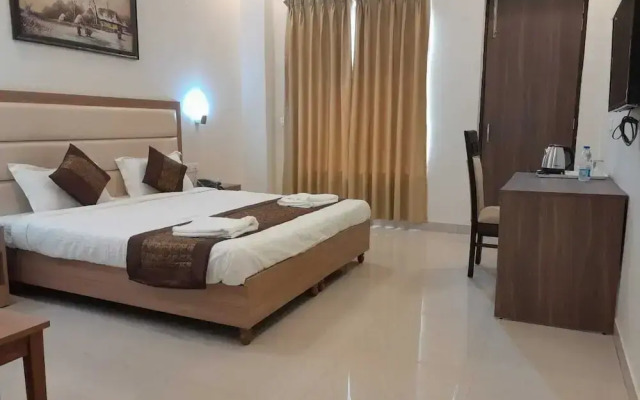 Hotel The Luxem