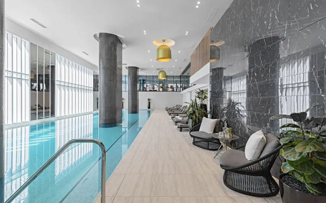 Lumina Suites