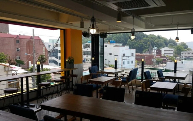 The View Hostel