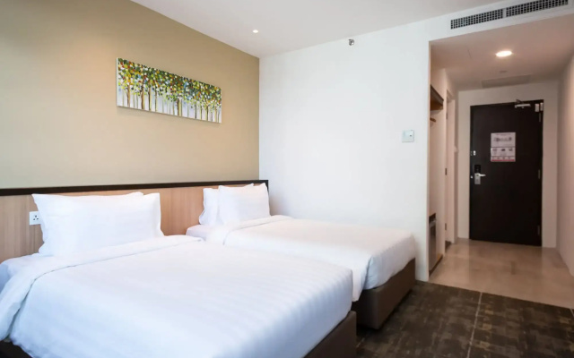 Hotel 7 Suria